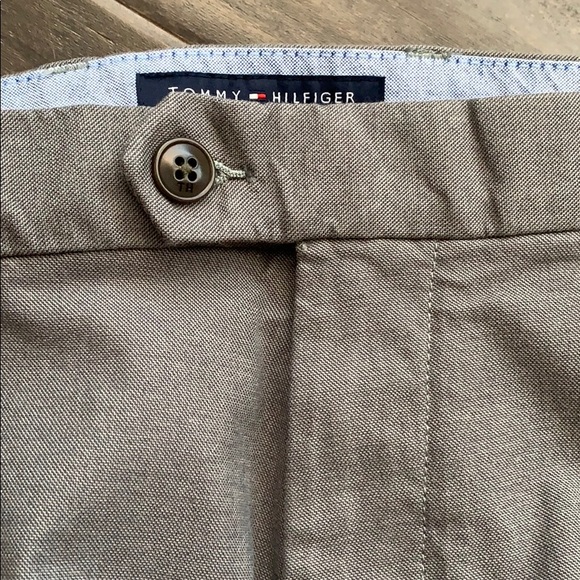 NWT Tommy Hilfiger grey trousers - Picture 3 of 4